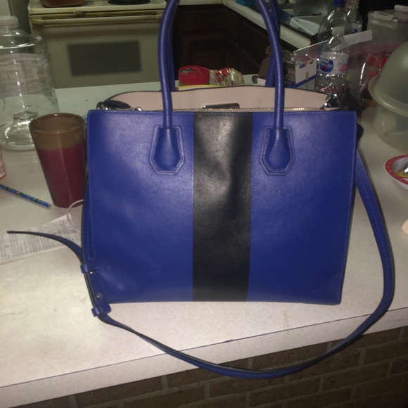 authentic Michael Kors purse MAKE OFFER MUST GO!!! - Picture 2 of 7